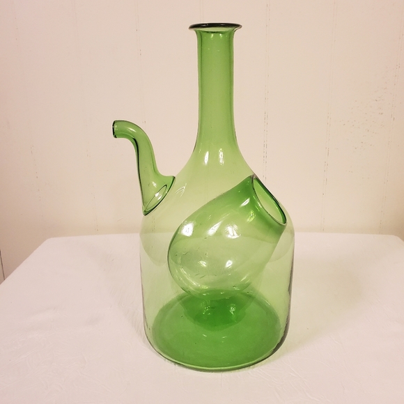 Hand Crafted Dining Vintage Italian Wine Decanter Keeper Cooler